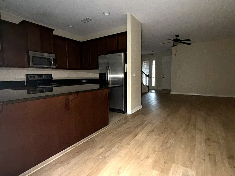 4910 Fiorazante Ave — Photo 6