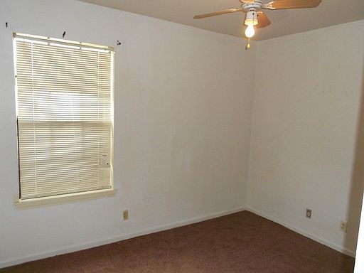 2nd image of 805 34th Ave APT C