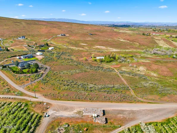 13511 Marble Rd, Yakima, WA 98908