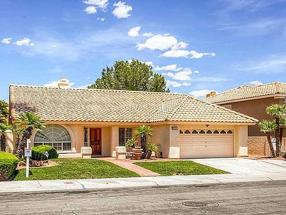 5th image of 8244 Tivoli Cove Dr