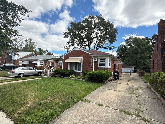 2nd image of 19238 Gable St