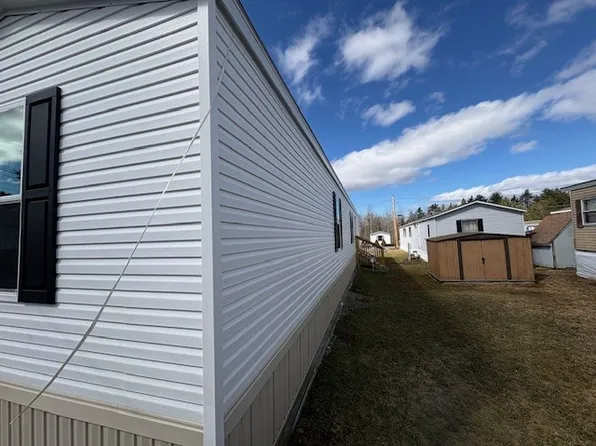 33 Black Bear Rd, Brewer, ME 04412