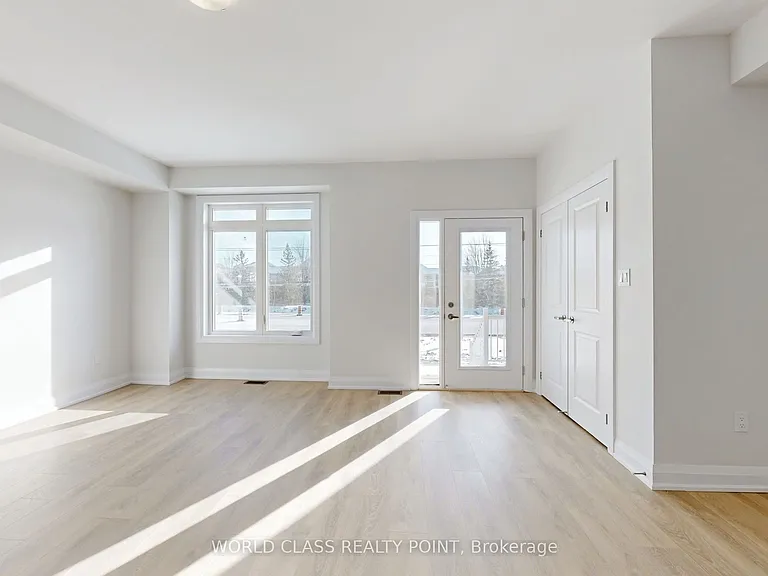 133 Seguin St — Photo 8