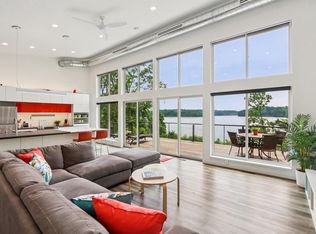 303 Craig Rd, Edgerton, WI 53534