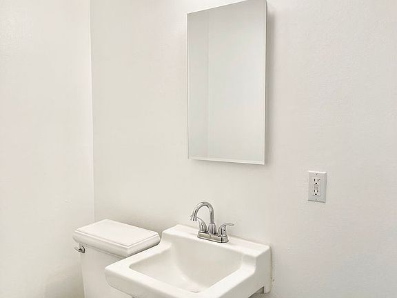 4th image of 21809 Lanark St #12-A