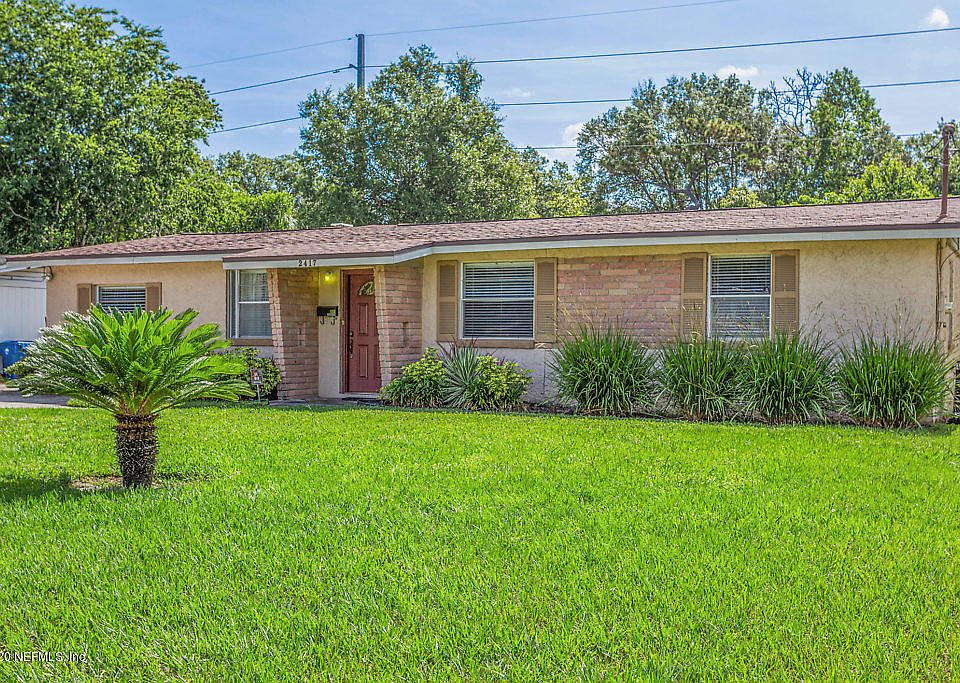 1st image of 2417 Green Oak Dr