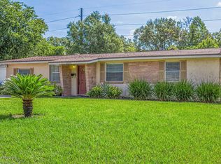 2417 Green Oak Dr, Jacksonville, FL 32211