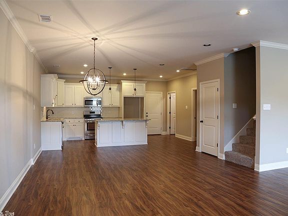 5th image of 217 Prospect Park Cir