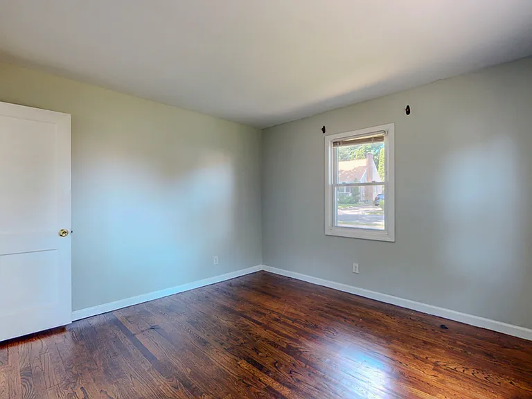 677 Garfield Ave — Photo 25