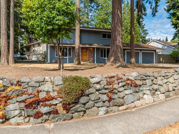 185 SW Jib St, Oak Harbor, WA 98277