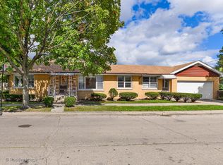 7036 W Cornelia Ave, Chicago, IL 60634