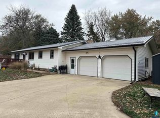 410 Hyden Dr, Alcester, SD 57001