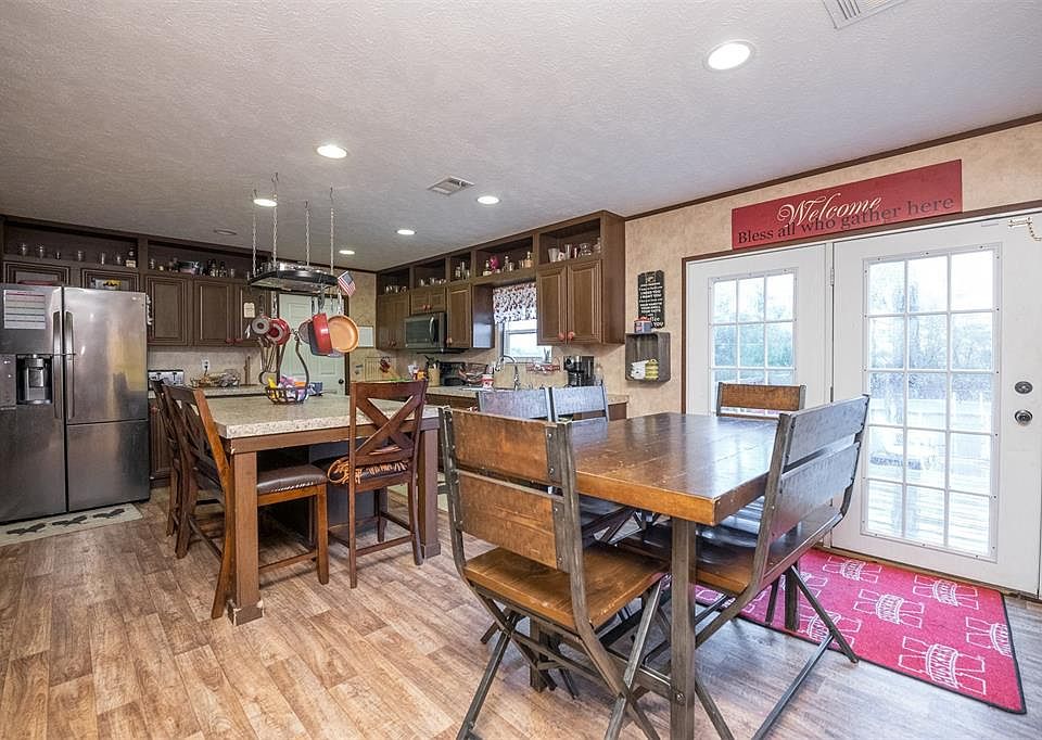 1st image of 720 Lathem Blvd
