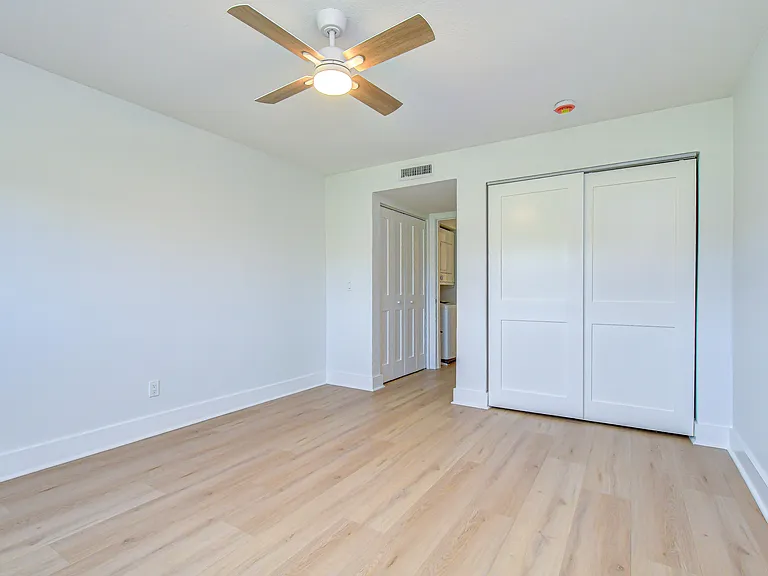 200 Country Club Dr #1505 — Photo 39