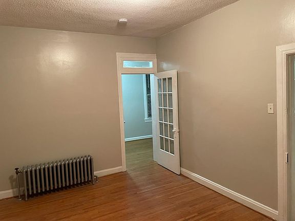 4th image of 645 S Potomac St #2