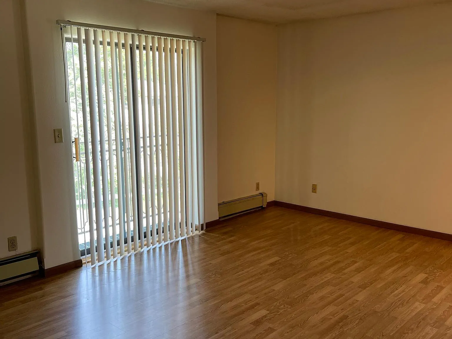 2 bed, $1,290 — Photo 3