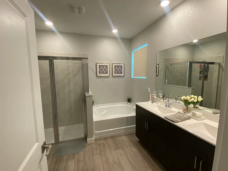 1404 NE White Pine Ter — Photo 12