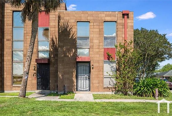 1st image of 10821 Roger Dr APT A