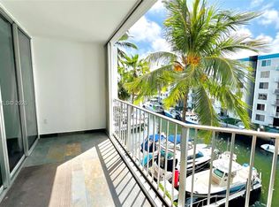 1700 NW North River Dr APT 404, Miami, FL 33125