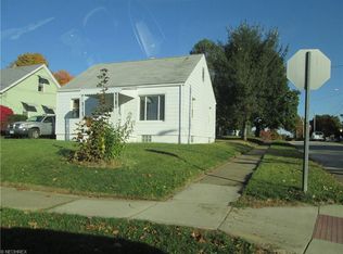 1007 Roosevelt Ave, Cuyahoga Falls, OH 44221
