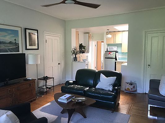 2nd image of 405 Grand Ave #2