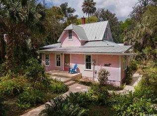 25516 Pine St, Melrose, FL 32666