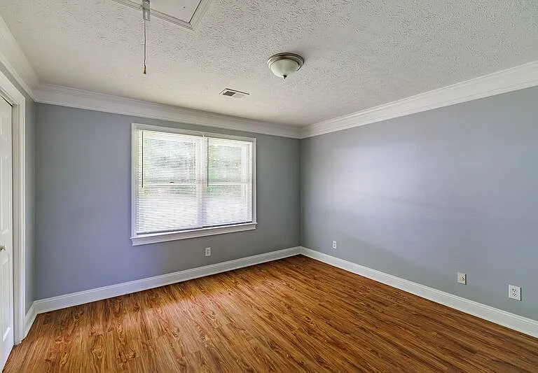 330 Monty Dr — Photo 19