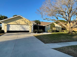 1419 Vermeer Dr, Nokomis, FL 34275