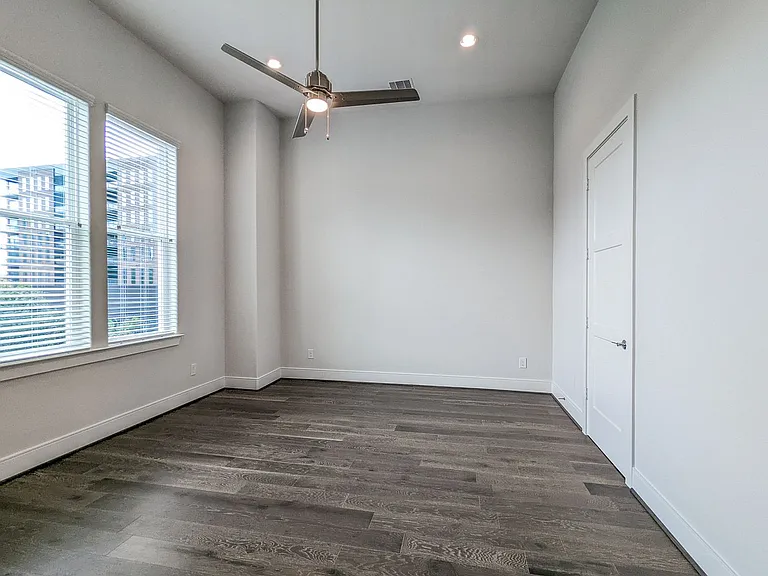 2414 Canal St #E — Photo 20