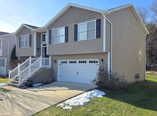 45 Ashbury Ln, Fairmont, WV 26554