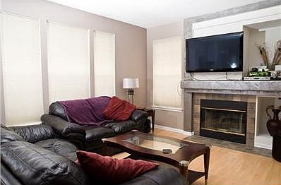 3rd image of 2740 N Greenwood Ave