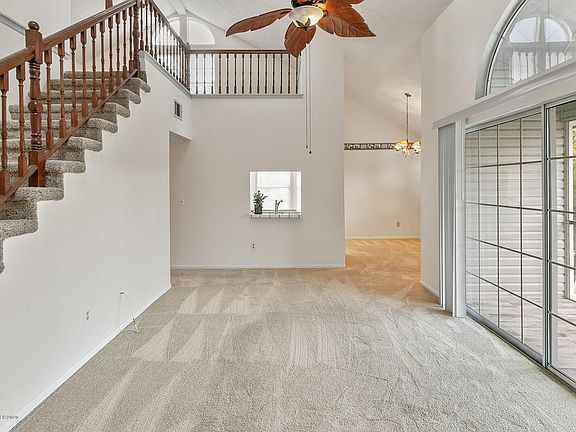 4th image of 4870 Lake Waterford Way #2221