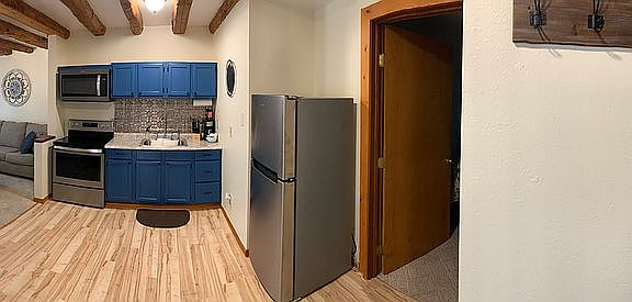 Apt 2 Kitchen