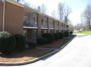 1107K Robin Hood Rd, High Point, NC 27262