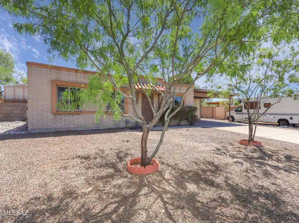 2061 S Sunburst Dr, Tucson, AZ 85748