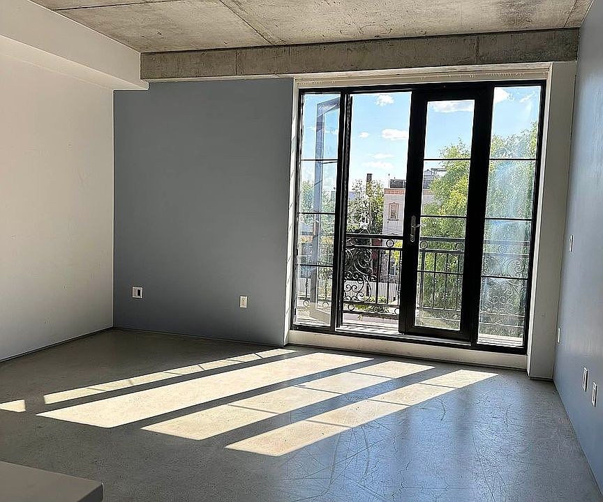 1st image of 87 Wolcott St #3D