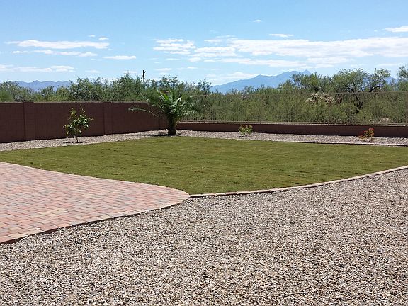 4th image of 643 W Calle Sombra Linda