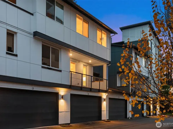 23111 NE 8th Street #D4, Sammamish, WA 98074