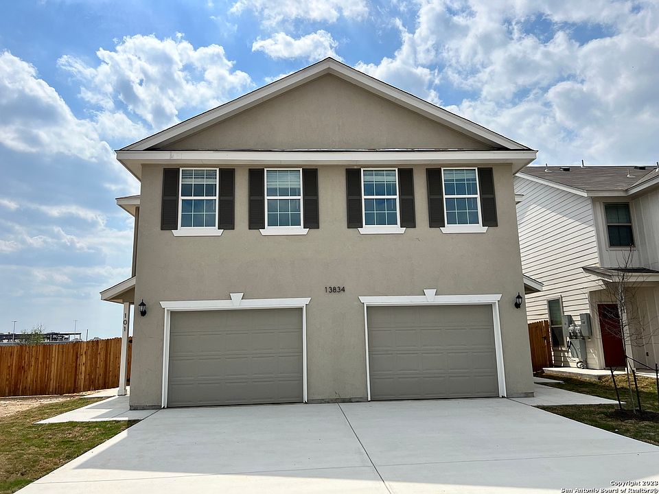 1st image of 7544 Magnolia Village