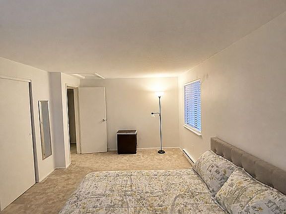 4th image of 4 Village Rock Ln APT 10