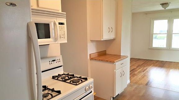 5th image of 614 Wilma St