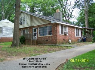 301 Cherokee Cir, Griffin, GA 30224