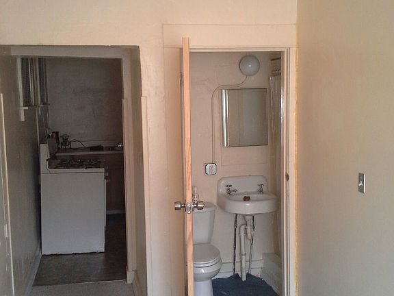 2nd image of 5206 Saint John Ave APT 2