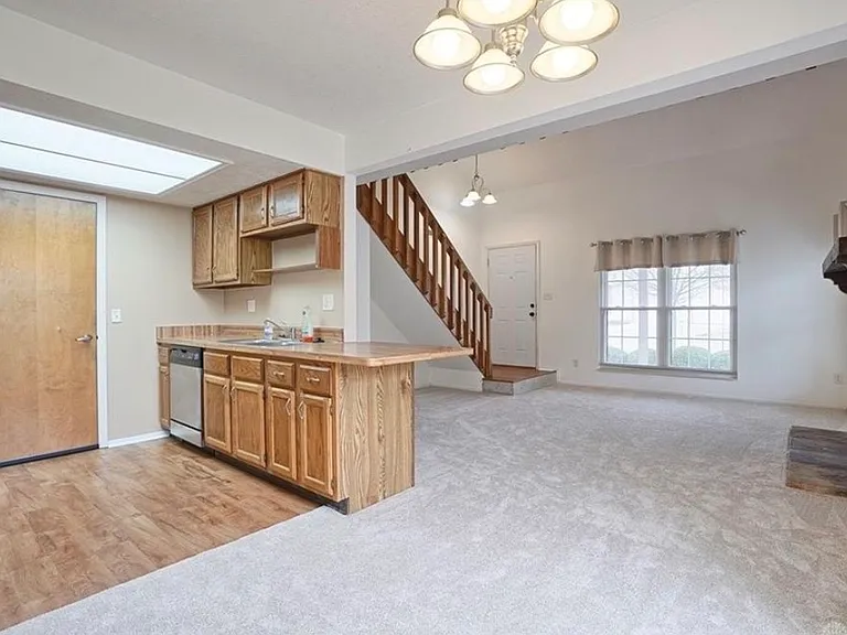 1445 Sanzon Dr — Photo 7