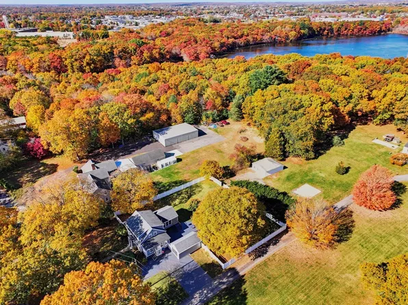 38 Dexter Ave, Seekonk, MA 02771