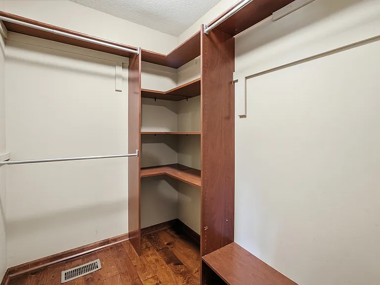 3632 Astoria Way — Photo 27