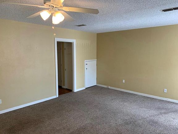 2nd image of 2429 26th St #1
