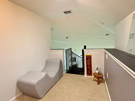 2nd image of 2977 Saint John Dr