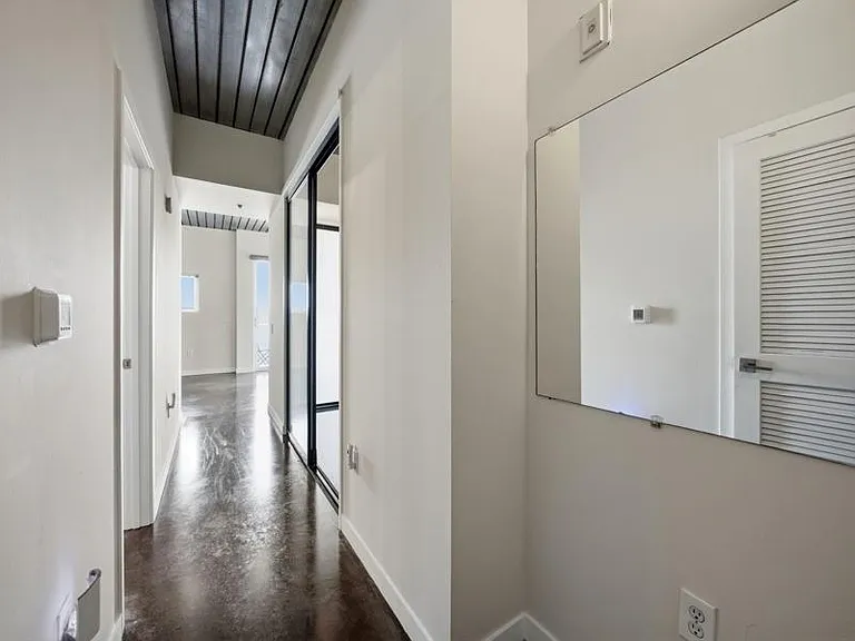 640 Glen Iris Dr NE #507 — Photo 5