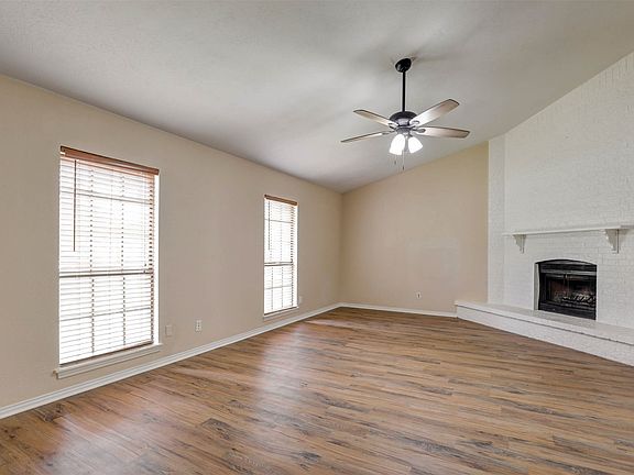 4th image of 4814 Trailwood Dr